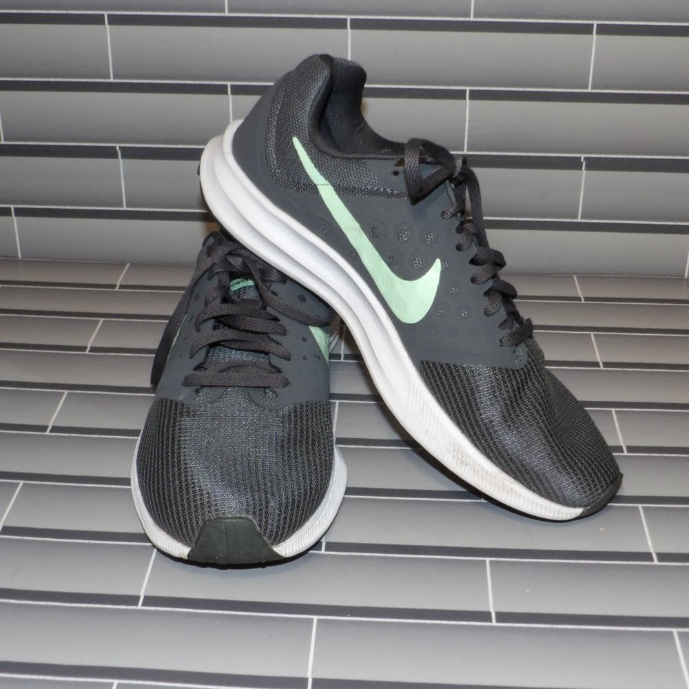 Nike Downshifter7 womens 9.5US 7UK 41EUR 26.5cm  sneakers grey with blue accent